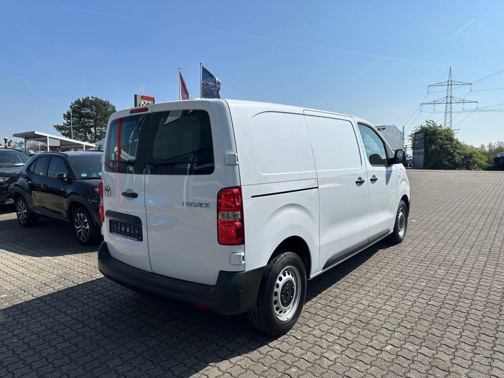 Toyota Proace (Verso)