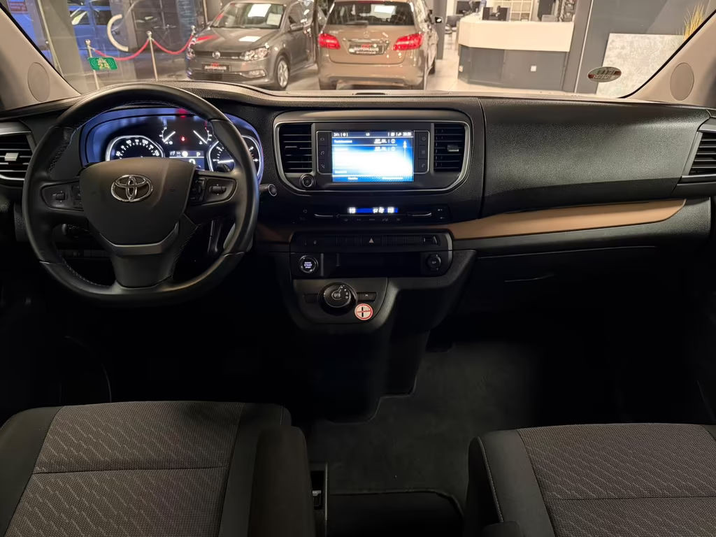Toyota Proace (Verso)