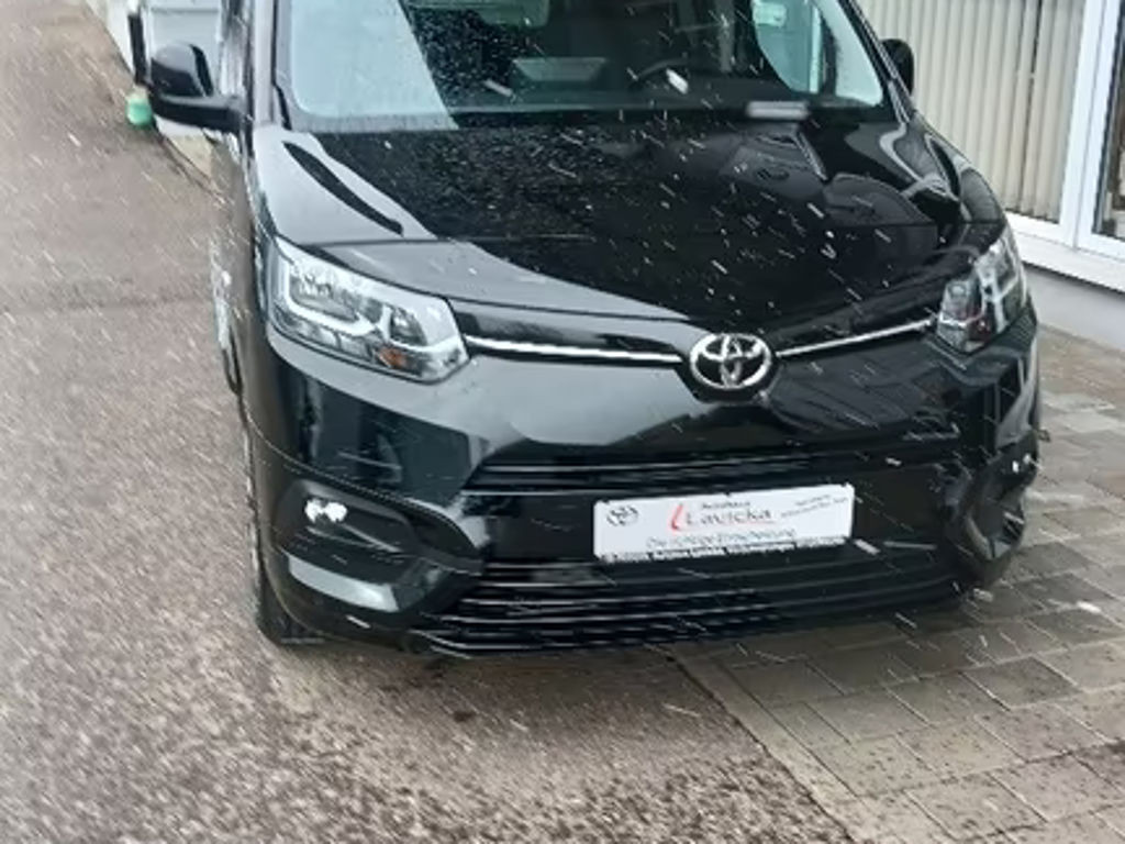 Toyota Proace (Verso)