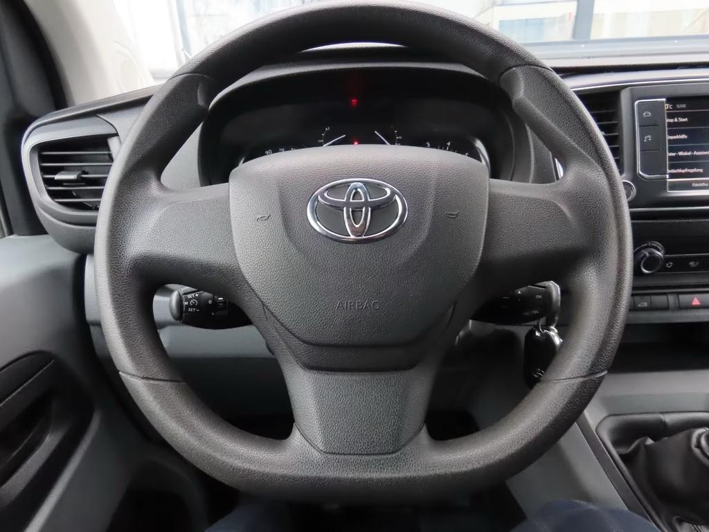 Toyota Proace (Verso)
