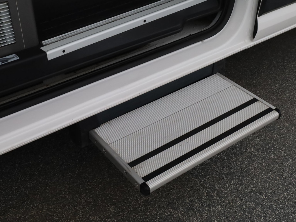 Volkswagen Grand California