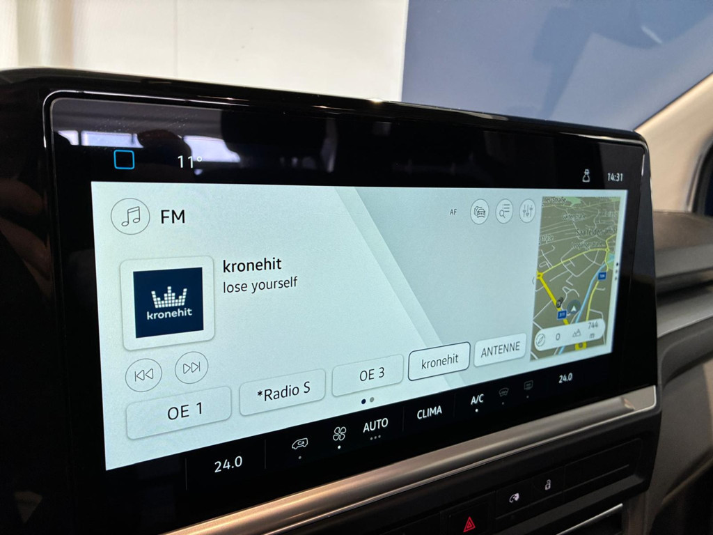 Volkswagen Caravelle