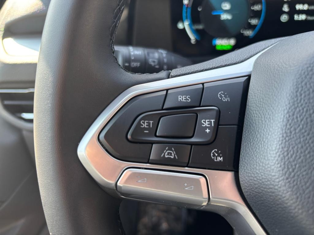 Volkswagen e-Caravelle