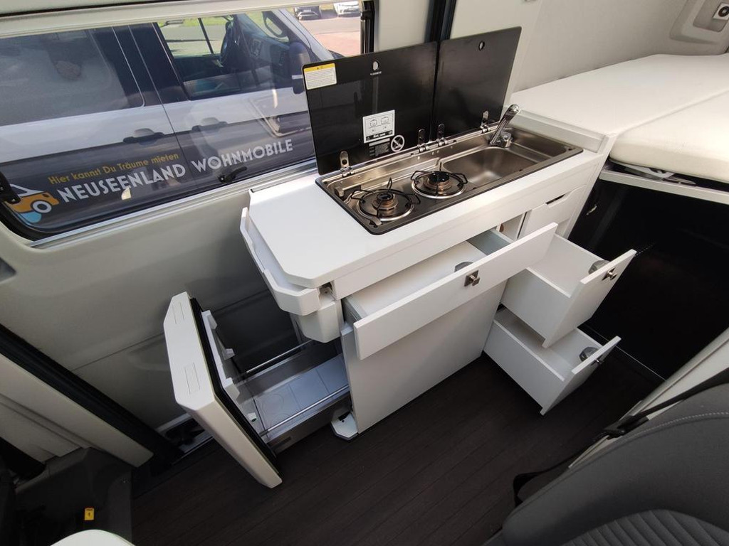 Volkswagen Grand California