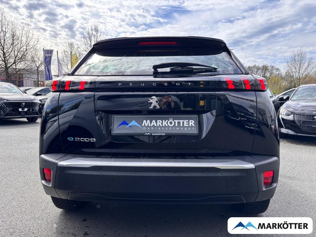 Peugeot e-2008