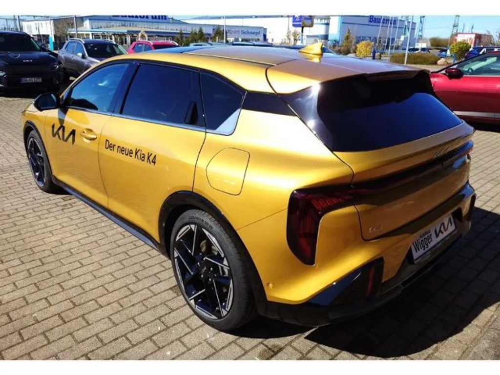 Kia K4