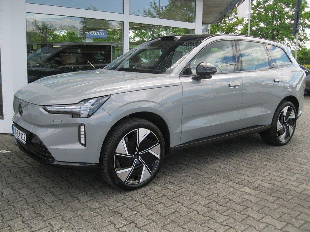 Volvo EX90