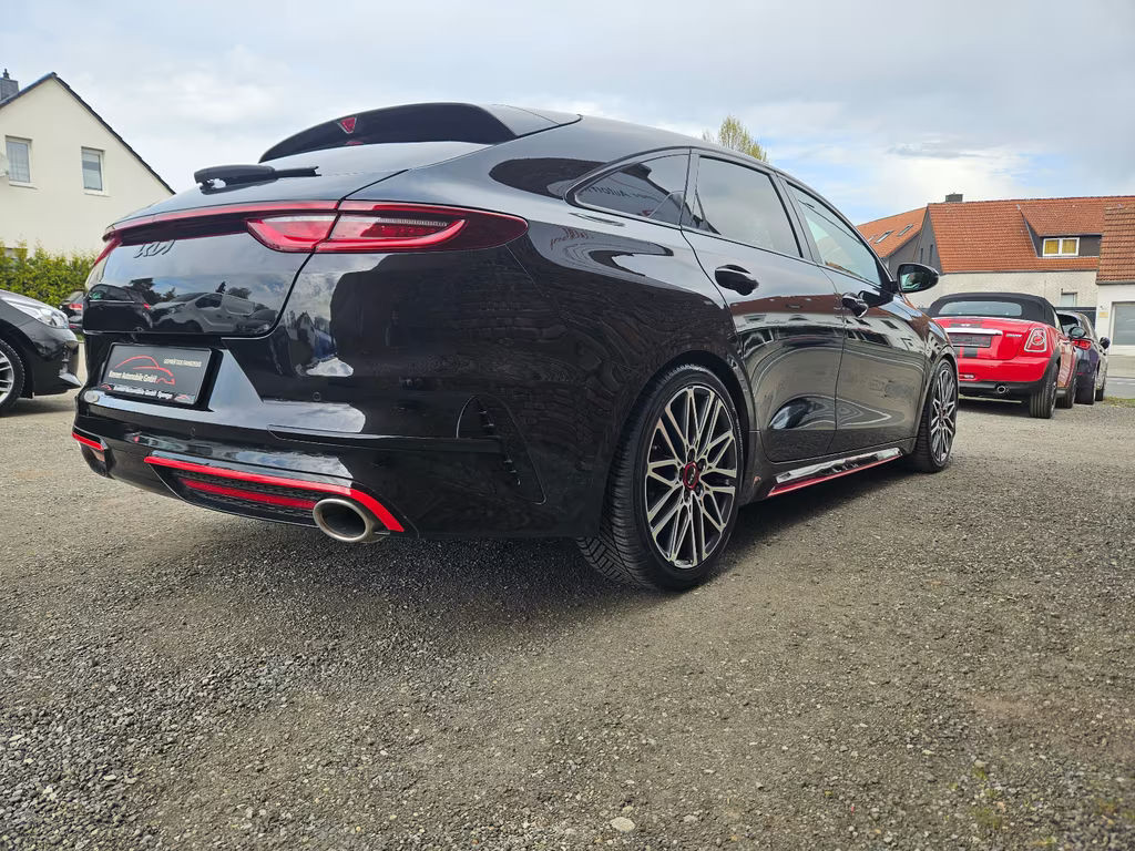 Kia ProCeed