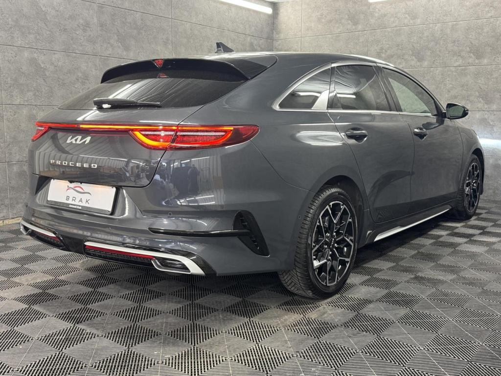 Kia ProCeed