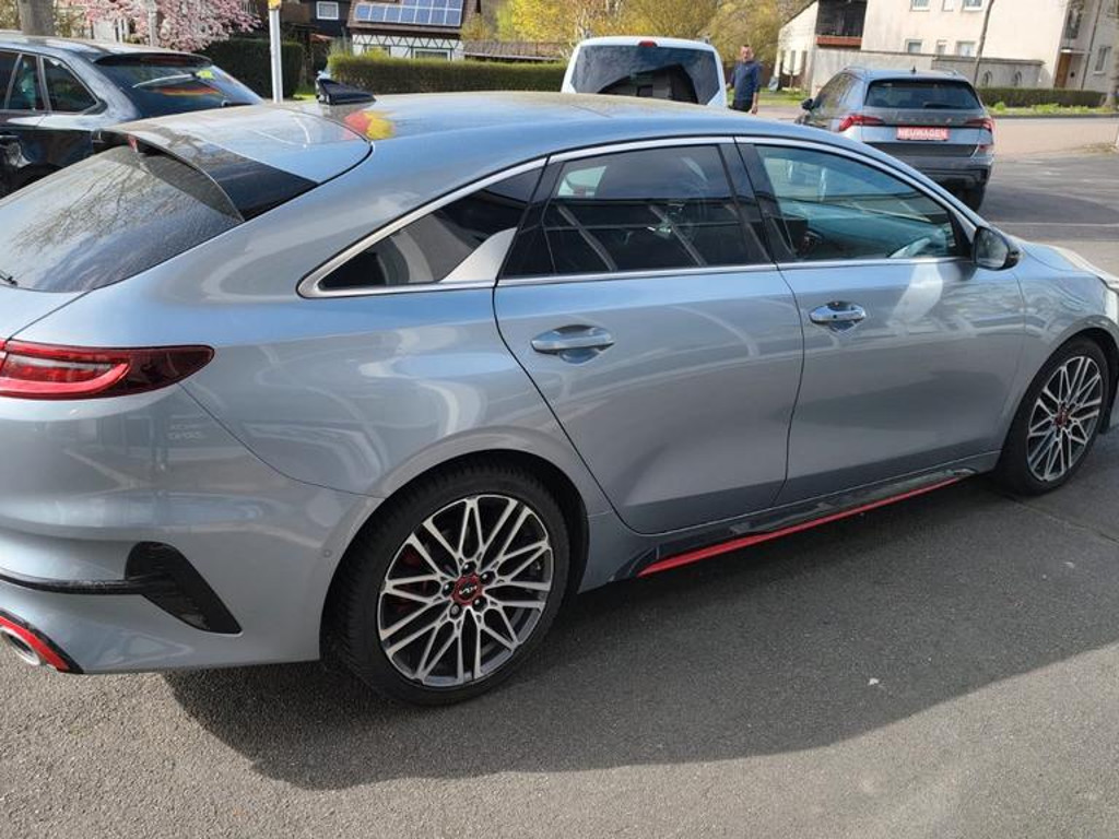 Kia ProCeed