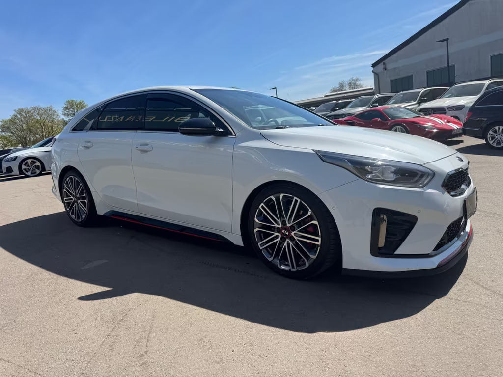 Kia ProCeed