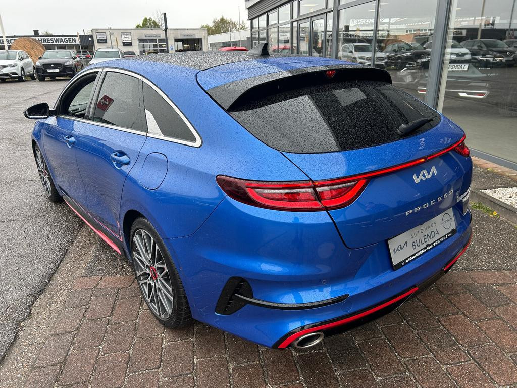Kia ProCeed