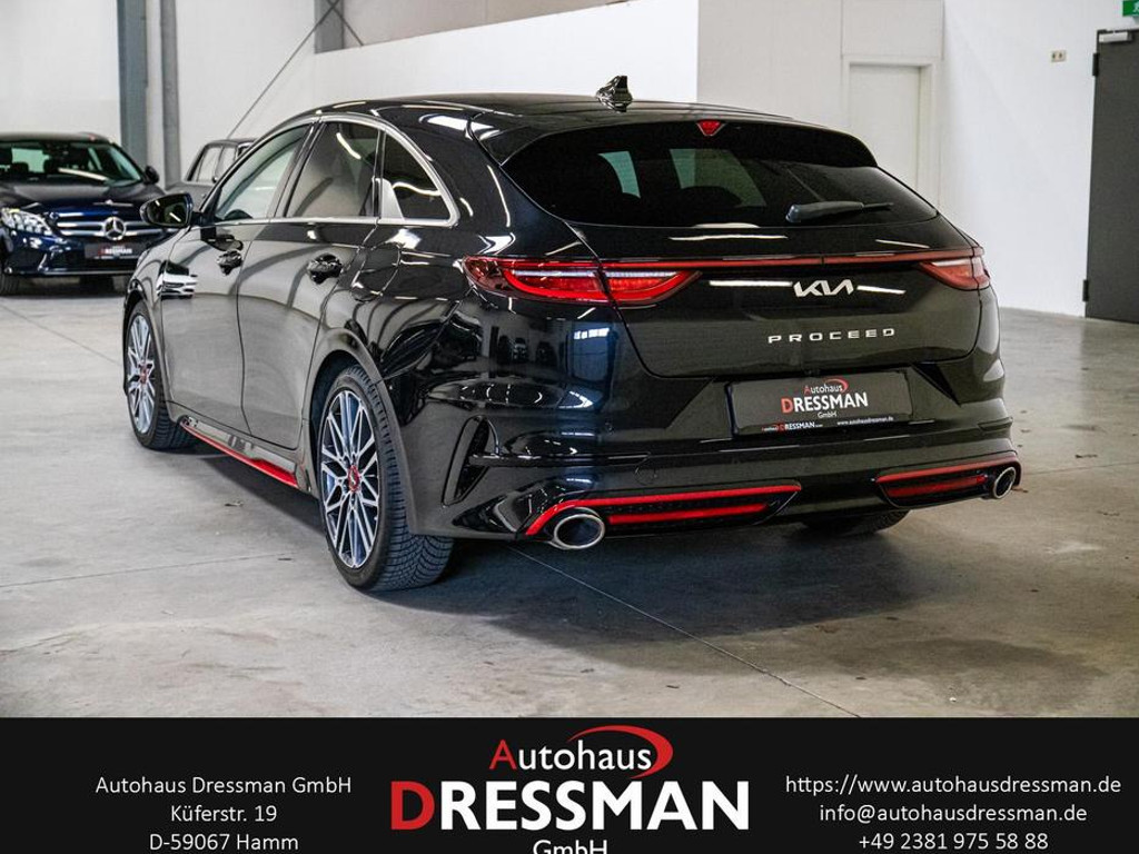 Kia ProCeed