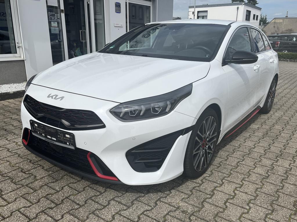 Kia ProCeed