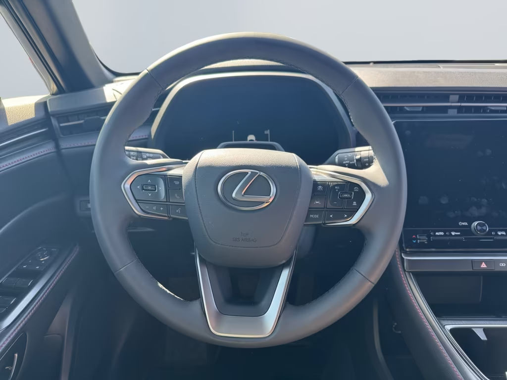 Lexus LBX