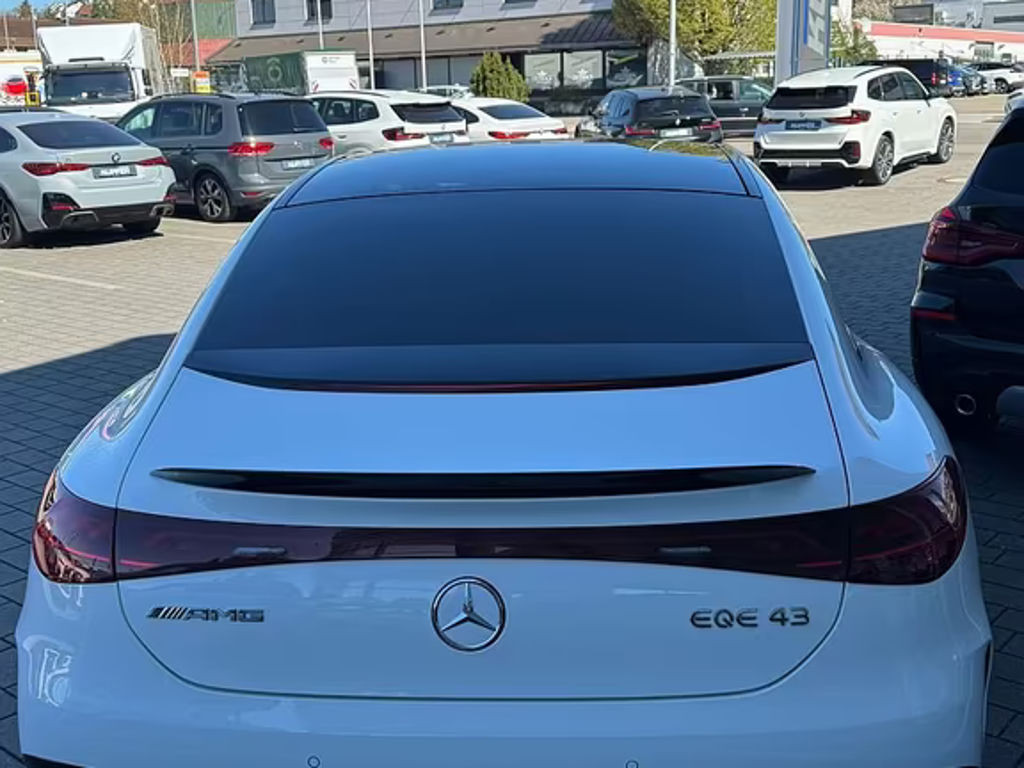 Mercedes-Benz EQE