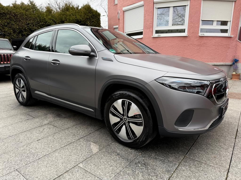Mercedes-Benz EQA