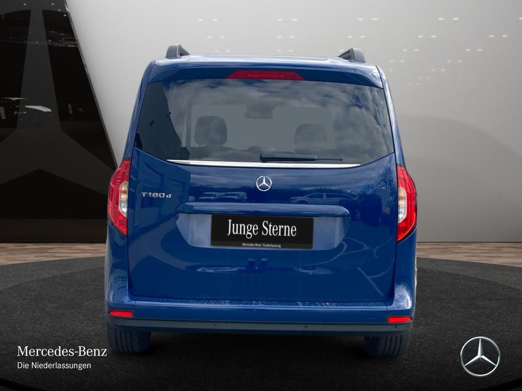Mercedes-Benz T 180