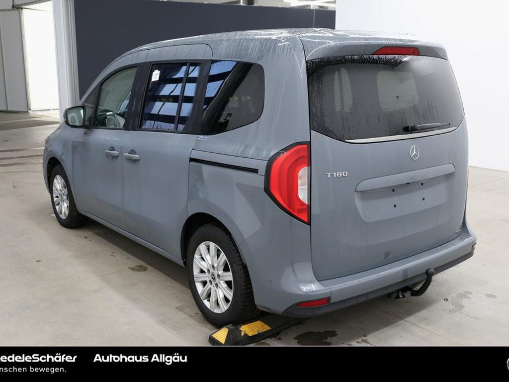 Mercedes-Benz T 180