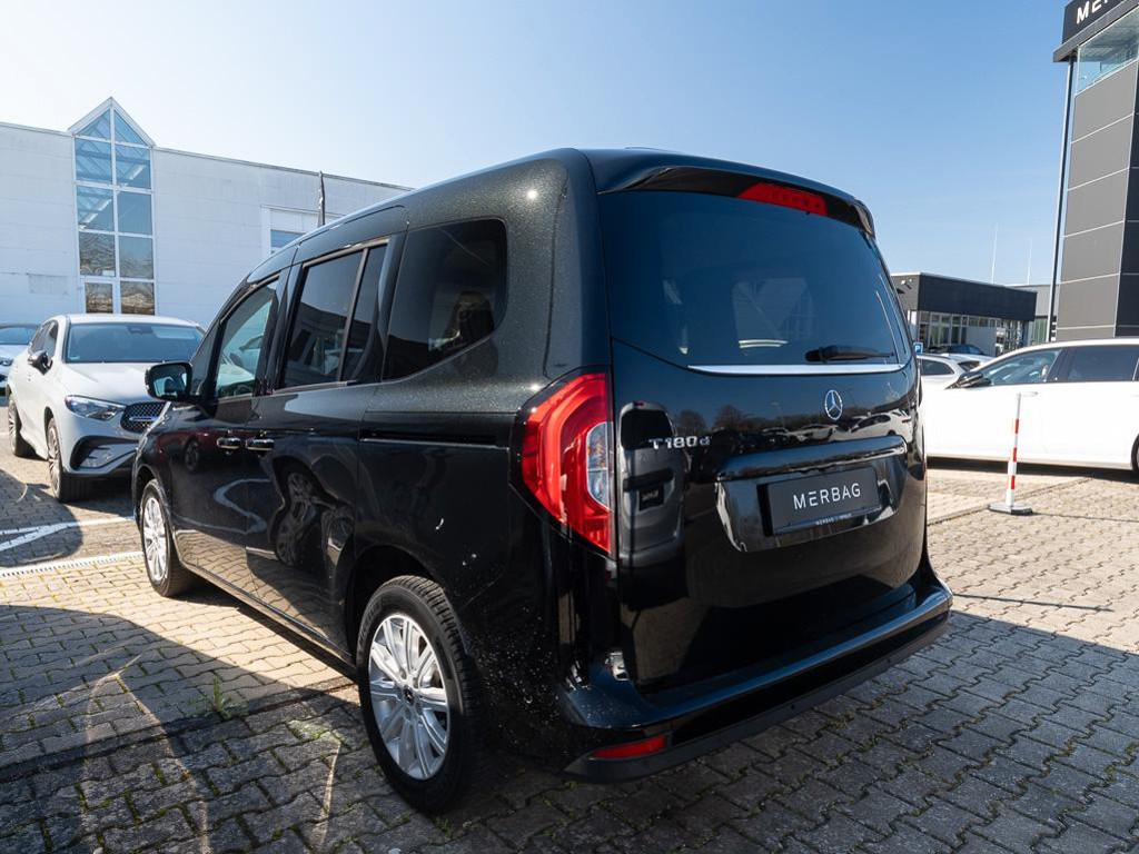 Mercedes-Benz T 180