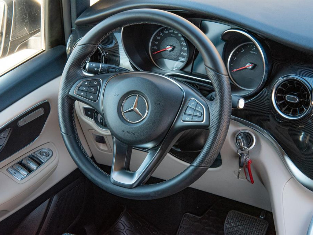 Mercedes-Benz Marco Polo