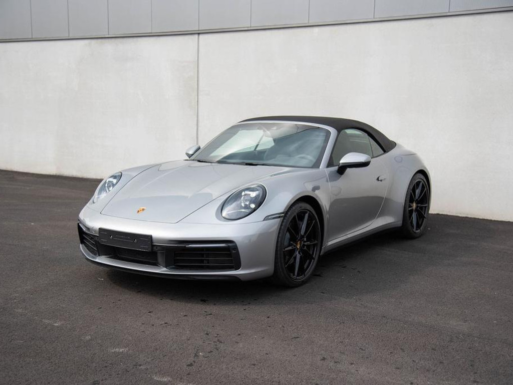 Porsche 911 2021 Benzine