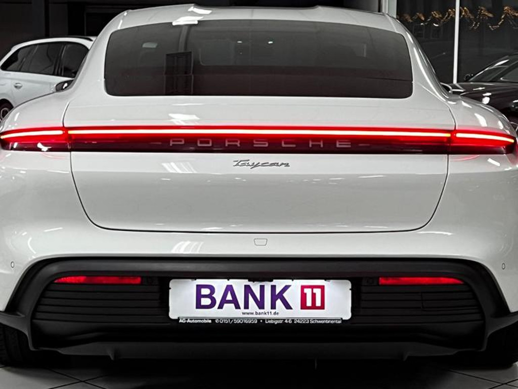 Porsche Taycan