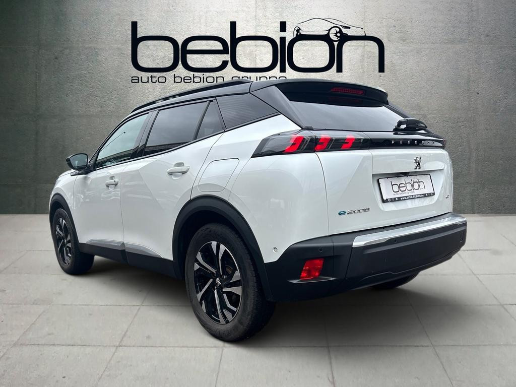Peugeot e-2008
