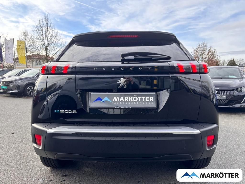 Peugeot e-2008