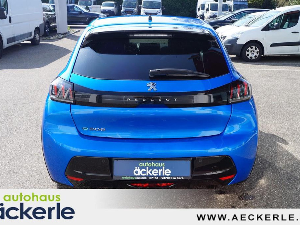 Peugeot e-208