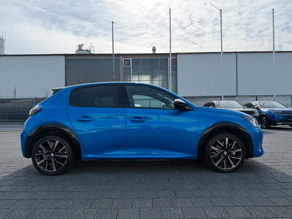 Peugeot e-208