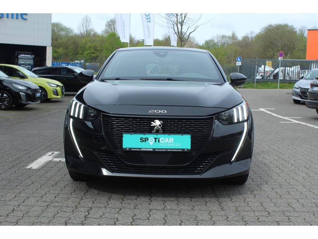 Peugeot e-208