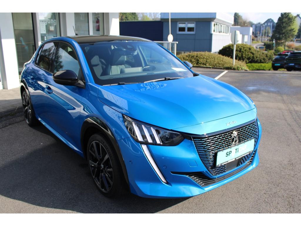 Peugeot e-208
