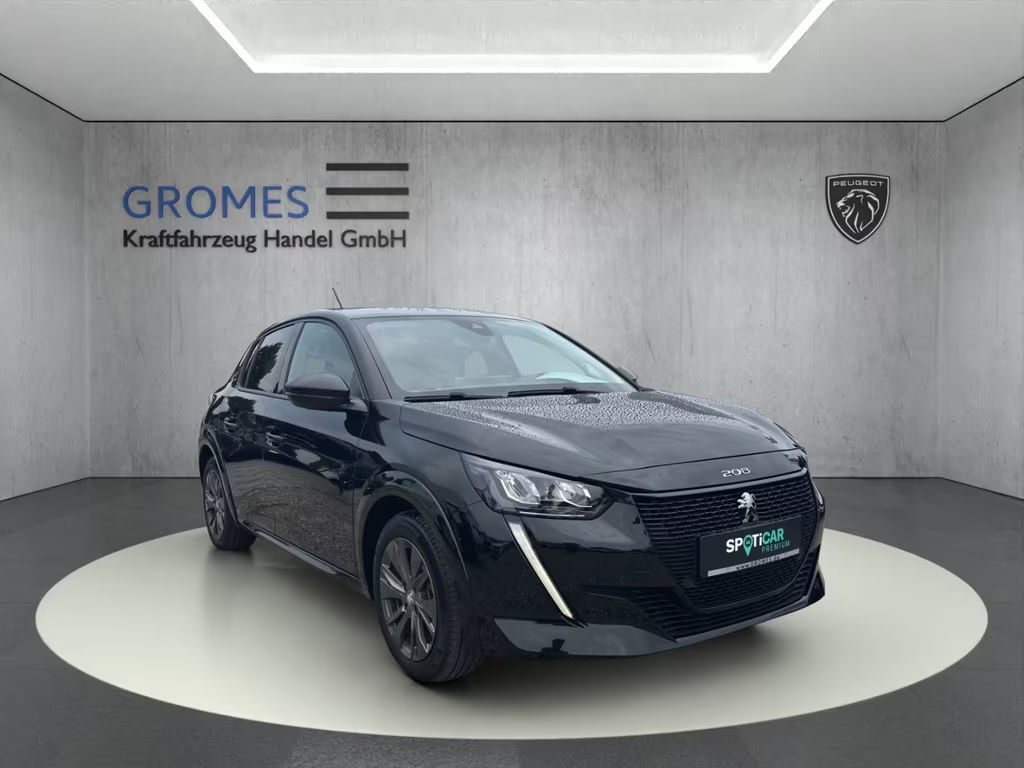 Peugeot e-208