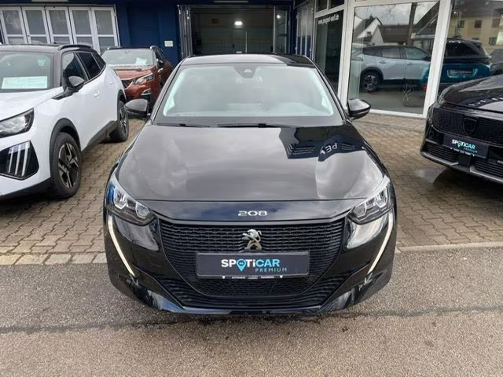 Peugeot e-208