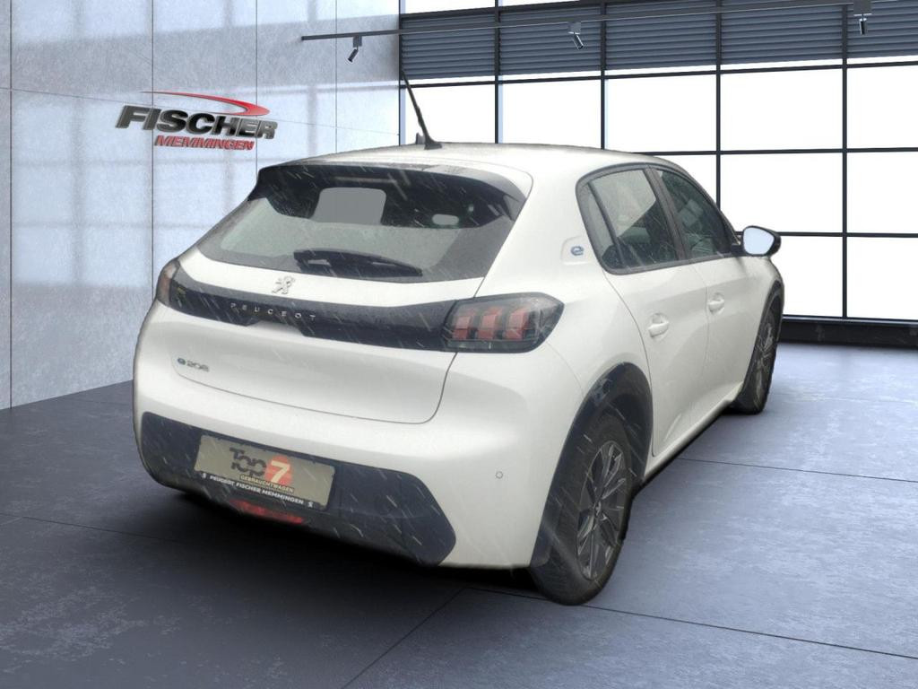 Peugeot e-208