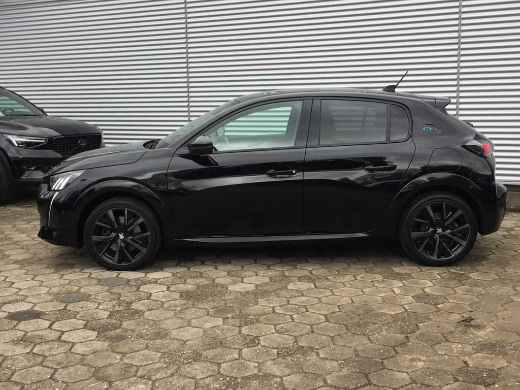 Peugeot e-208
