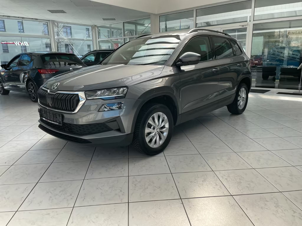 Skoda Karoq 2023 Benzine