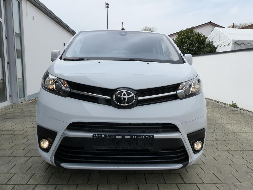 Toyota Proace (Verso)