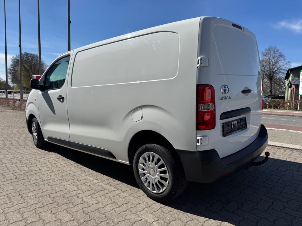 Toyota Proace (Verso)