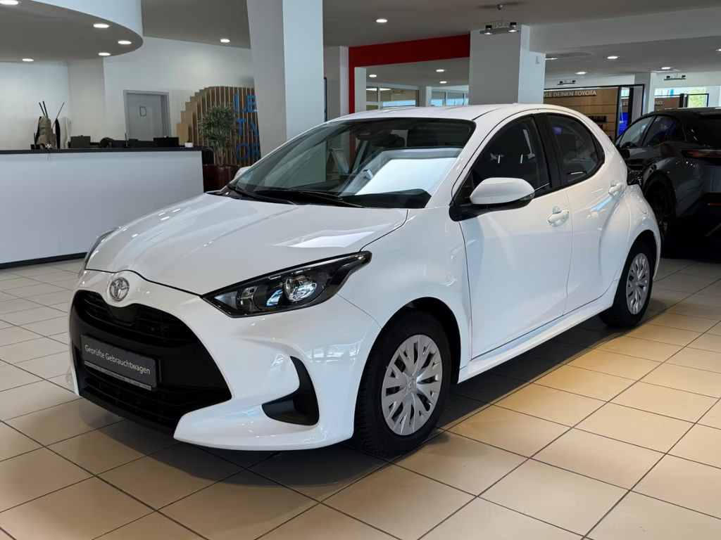 Toyota Yaris 2023 Benzine