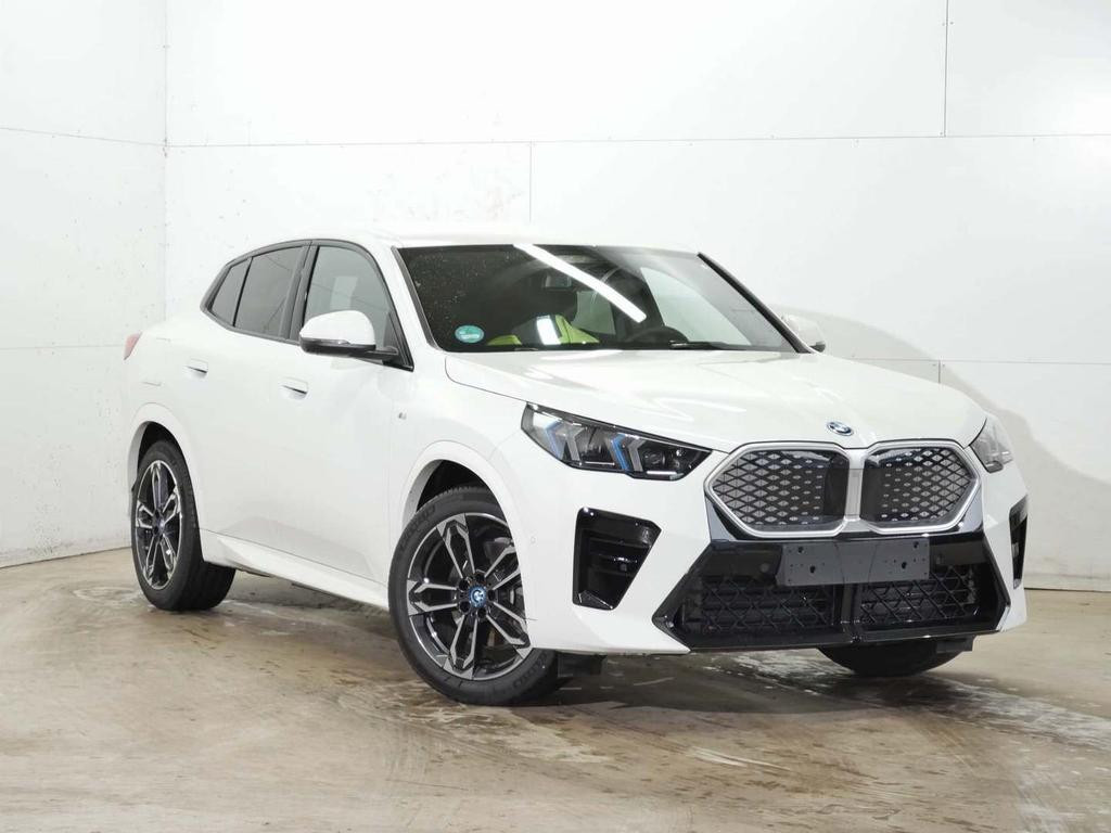 BMW iX2