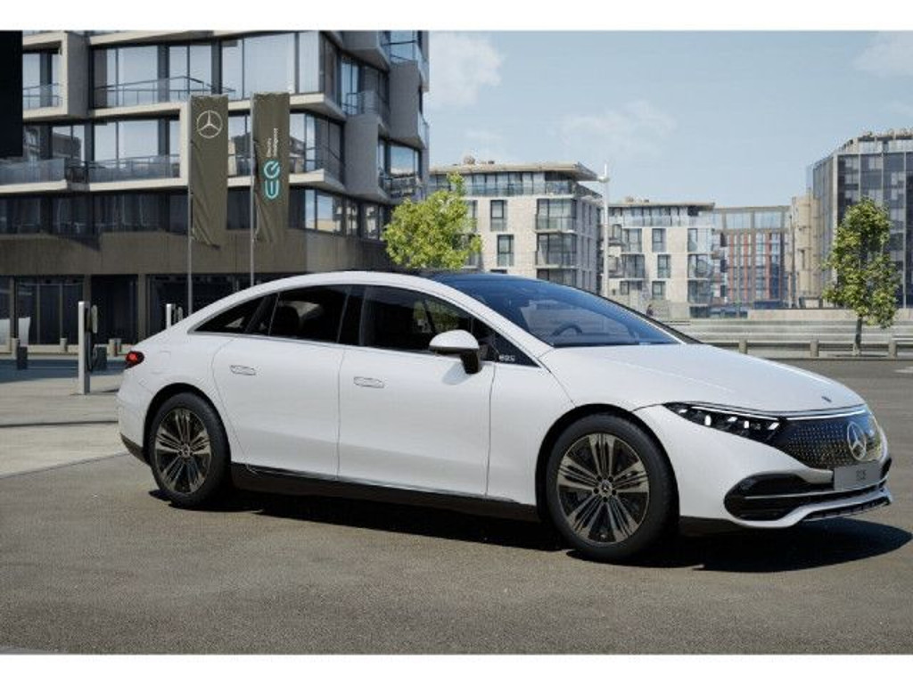 Mercedes-Benz EQS