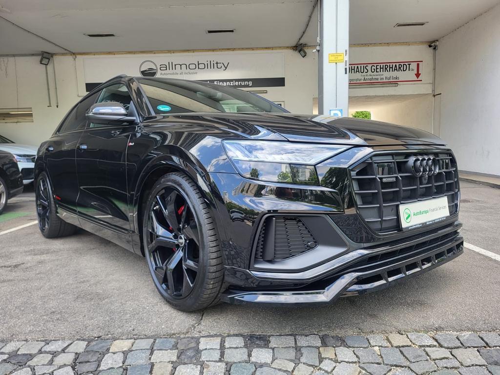 Audi Q8
