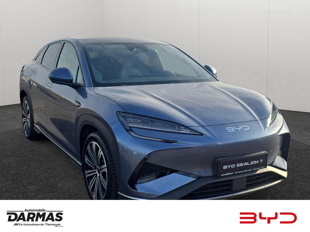 BYD Sealion 7