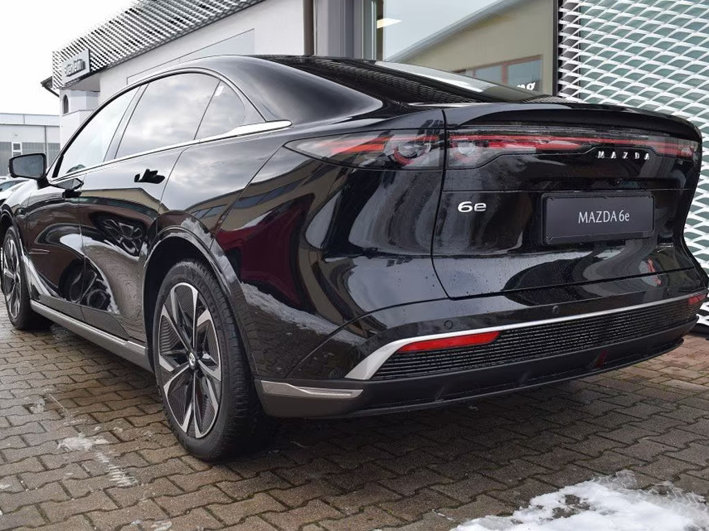 Mazda 6e