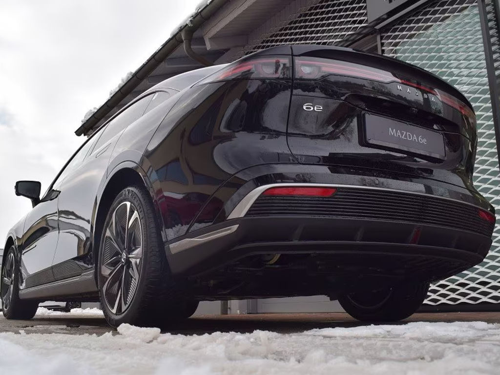 Mazda 6e