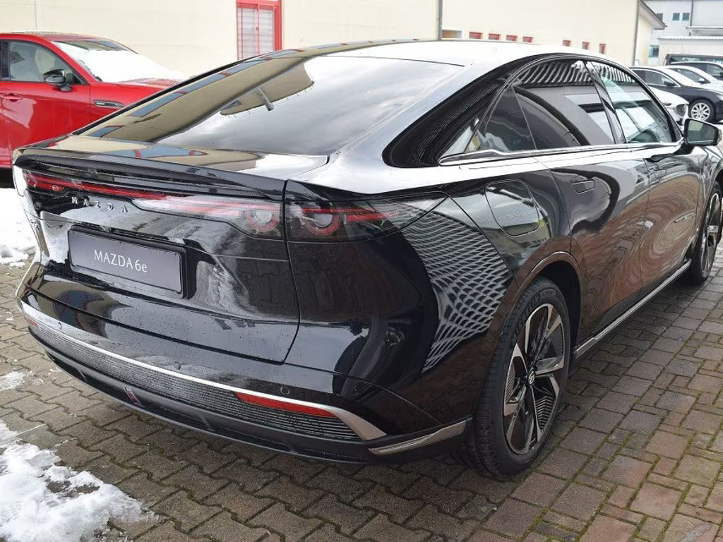 Mazda 6e