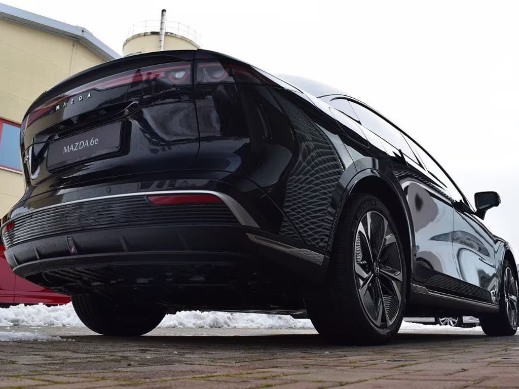 Mazda 6e