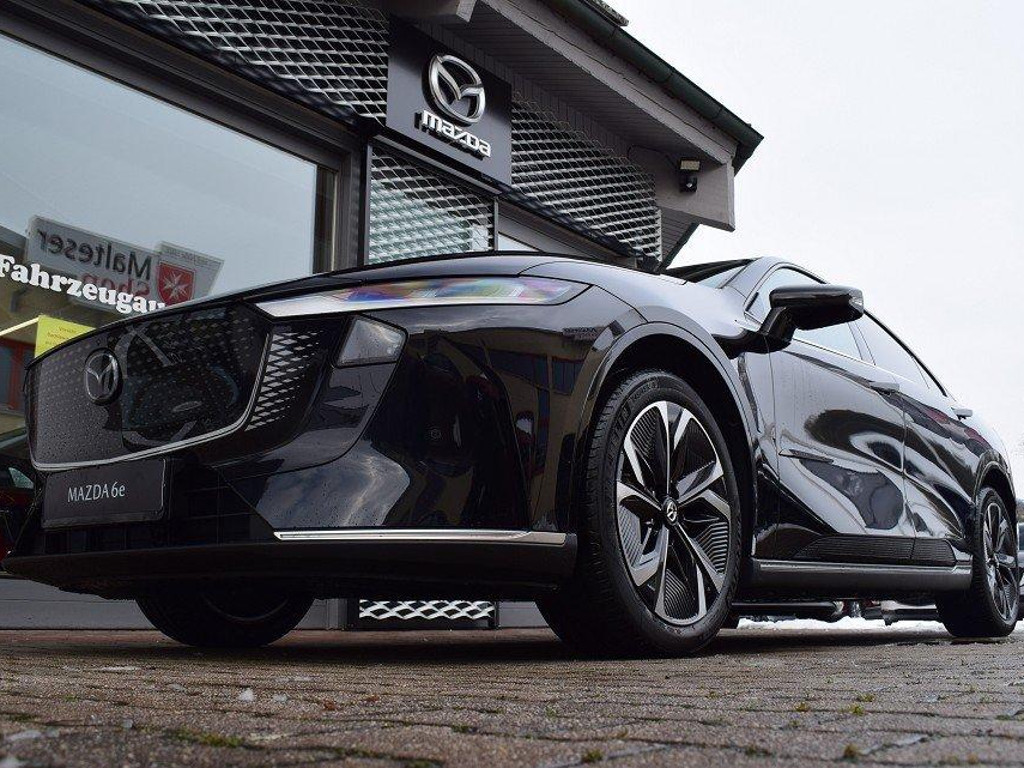 Mazda 6e